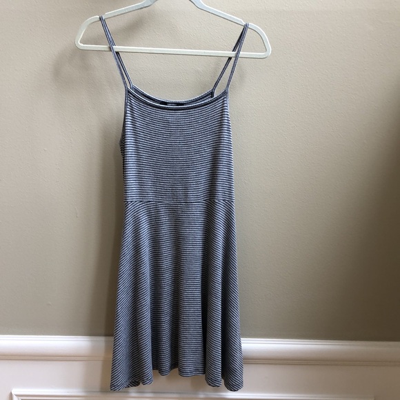 Forget 21 Women’s Spaghetti Strap Swing Dress Gray Black Stripes Size M - Picture 3 of 10